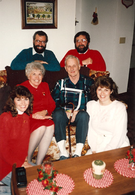 Madge & Homer Ausmus Family December 24, 1990